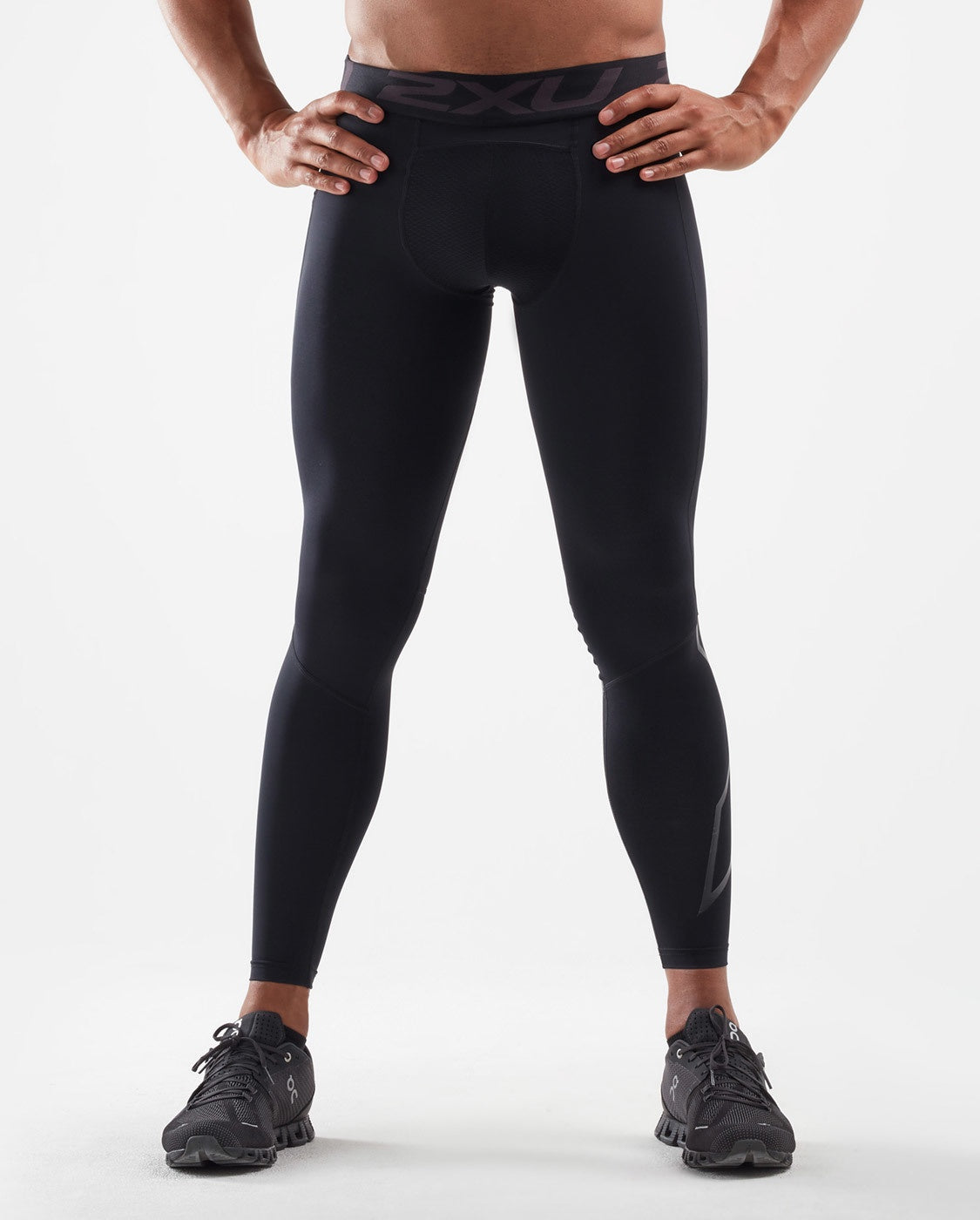 2XU ACCELERATE COMPRESSION TIGHTS WITH STORAGE